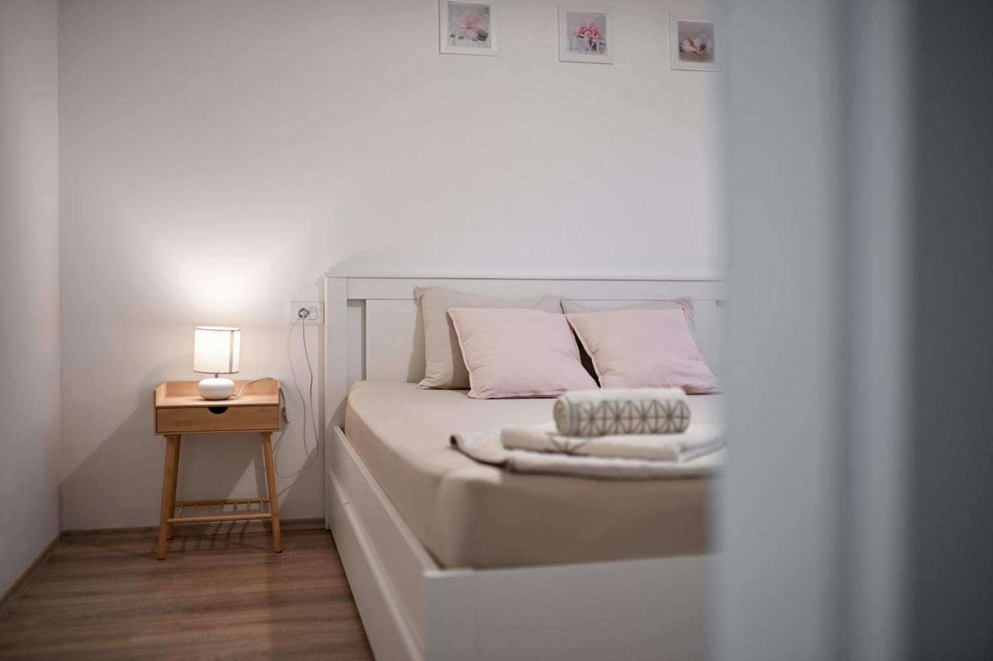 Holiday Home Aprilis With Pool, Jacuzzi And Sauna Galovac  Esterno foto